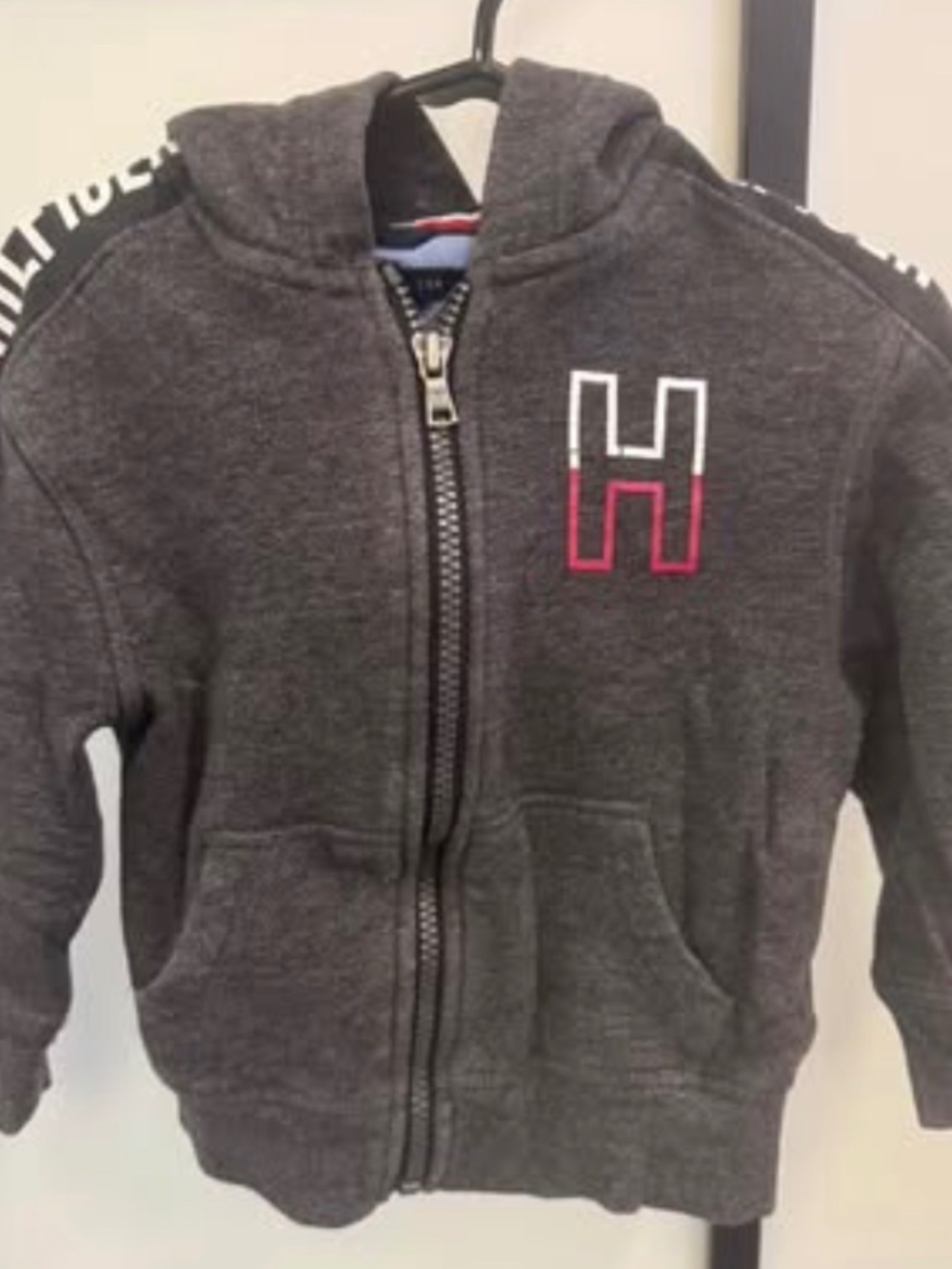 Tommy Hilfiger